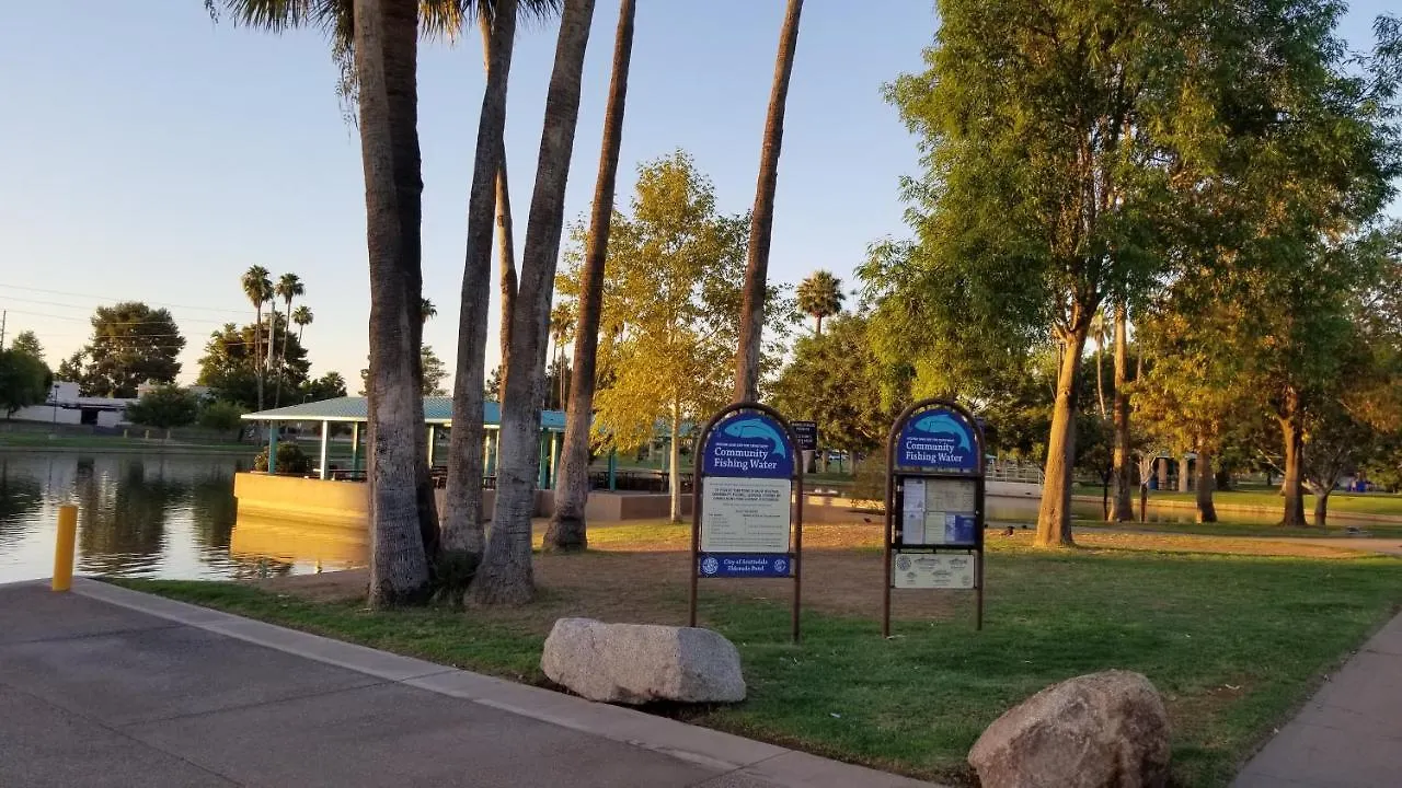 111 Fully Furnished 1Br Suite-Prime Location Scottsdale Apartmán